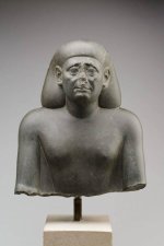 noseless-egyptian-official-statue.jpg